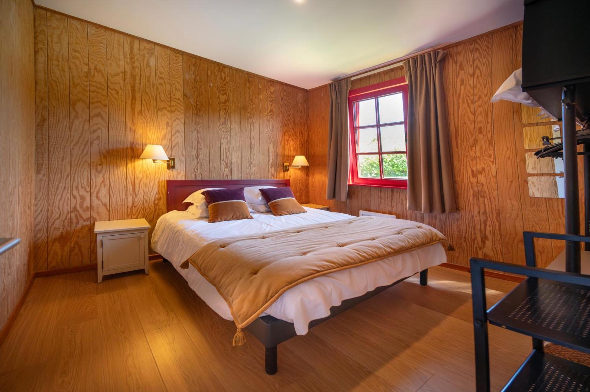 Domaine Du Val Hotel Grand-Laviers Екстериор снимка
